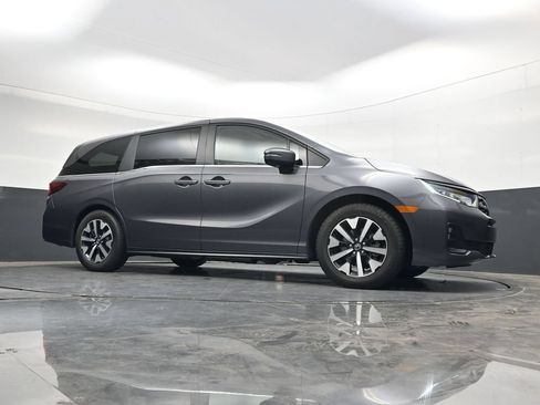 Used 2025 Honda Odyssey EX-L image 37