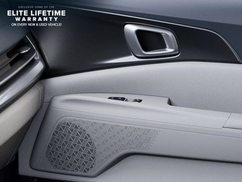 New 2026 Kia Carnival SX w/ SX Dark Edition Package FWD image 26