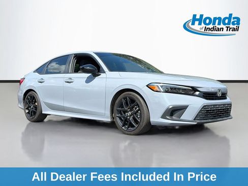 Used 2024 Honda Civic Sport image 1
