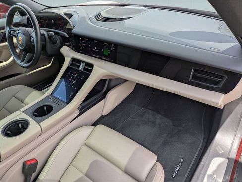 Used 2021 Porsche Taycan 4S image 6