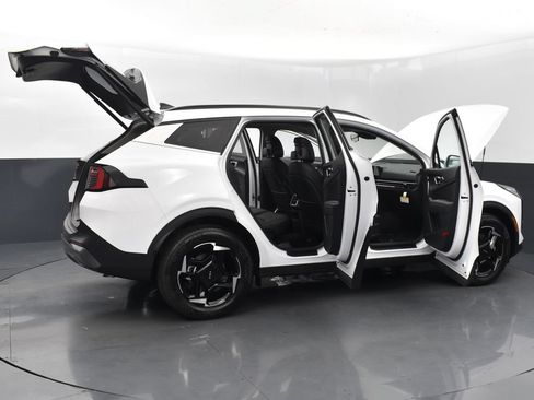 Certified 2026 Kia Sportage EX w/ EX Panorama Roof Package FWD image 50