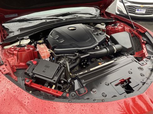 Used 2023 Chevrolet Camaro LT image 31