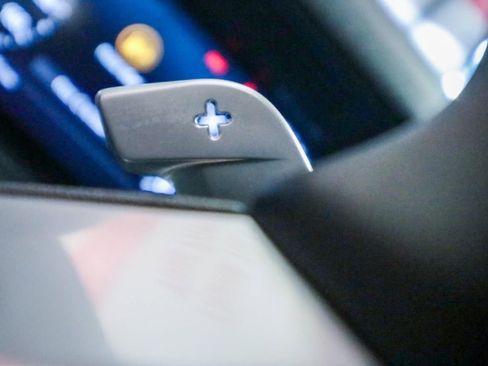 Used 2022 Land Rover Discovery HSE R-Dynamic image 27