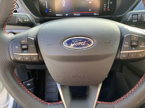 Used 2024 Ford Escape ST-Line Select AWD/4WD image 19