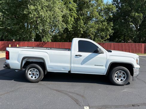 Used 2018 GMC Sierra 1500 2WD Regular Cab image 3