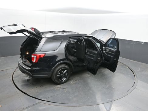 Used 2018 Ford Explorer XLT w/ Equipment Group 201A image 43