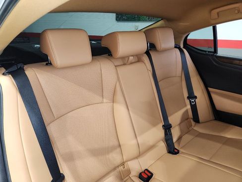 Used 2023 Lexus ES 300h image 78