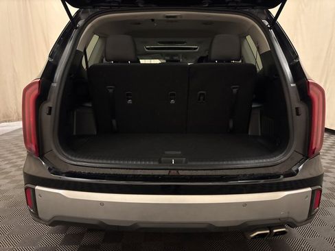 Certified 2023 Kia Telluride S w/ S Sunroof Package image 9