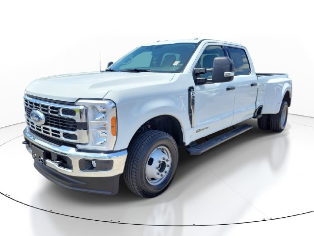 Used 2026 Ford F350 XLT AWD/4WD image 4
