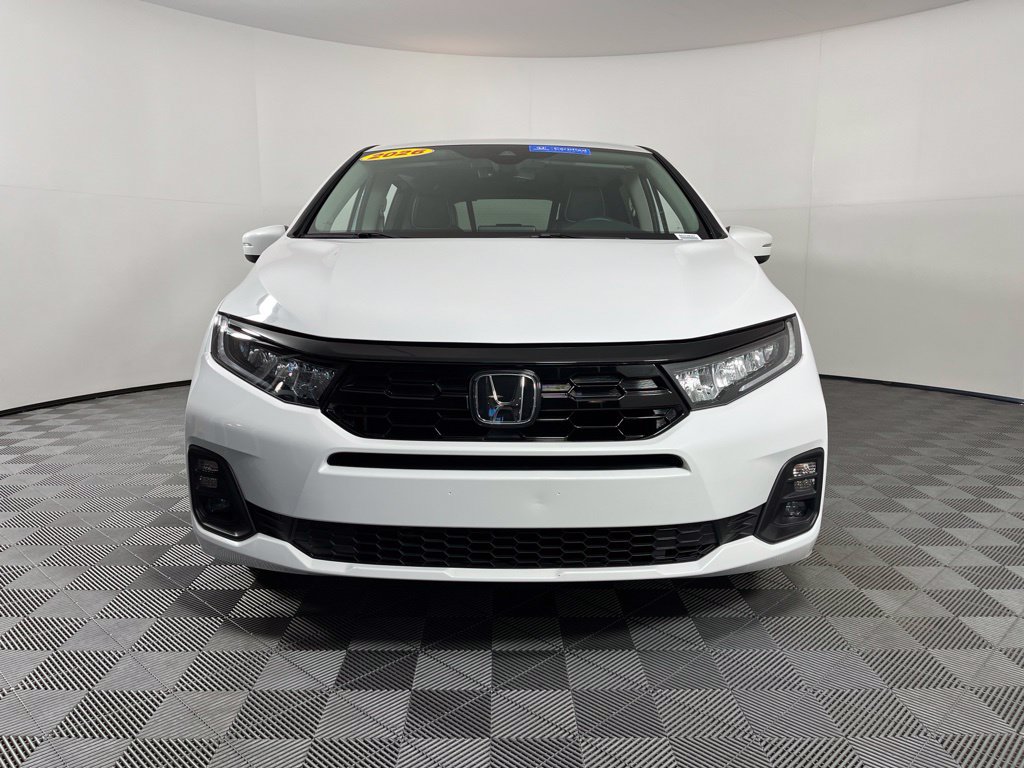 Certified 2026 Honda Odyssey Touring image 24