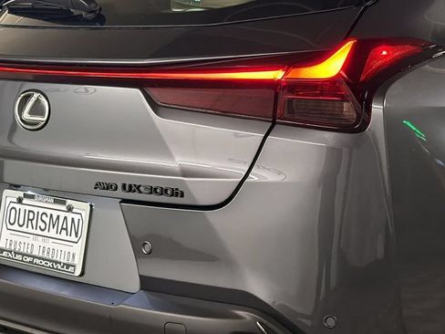 New 2026 Lexus UX 300h AWD image 8