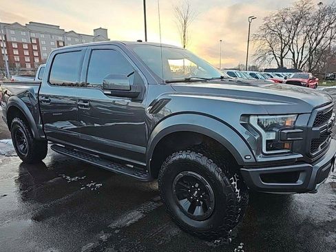 Used 2018 Ford F150 Raptor w/ Equipment Group 802A Luxury image 4