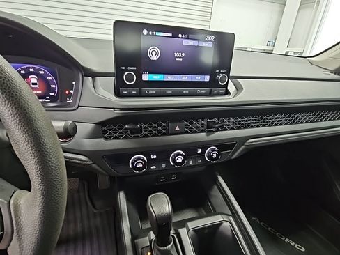 Used 2023 Honda Accord LX image 13