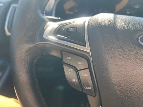 Used 2017 Ford Edge SEL w/ Equipment Group 201A FWD image 26
