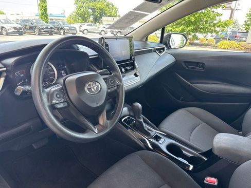 Used 2022 Toyota Corolla LE FWD image 10