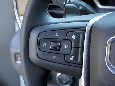 New 2026 GMC Sierra 1500 SLT image 14