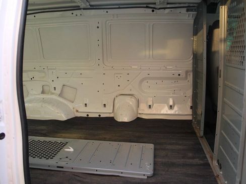 Used 2013 Ford E-250 and Econoline 250 w/ PWR Group RWD image 21