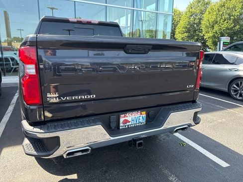 Used 2022 Chevrolet Silverado 1500 LTZ w/ LTZ Premium Package AWD/4WD image 4