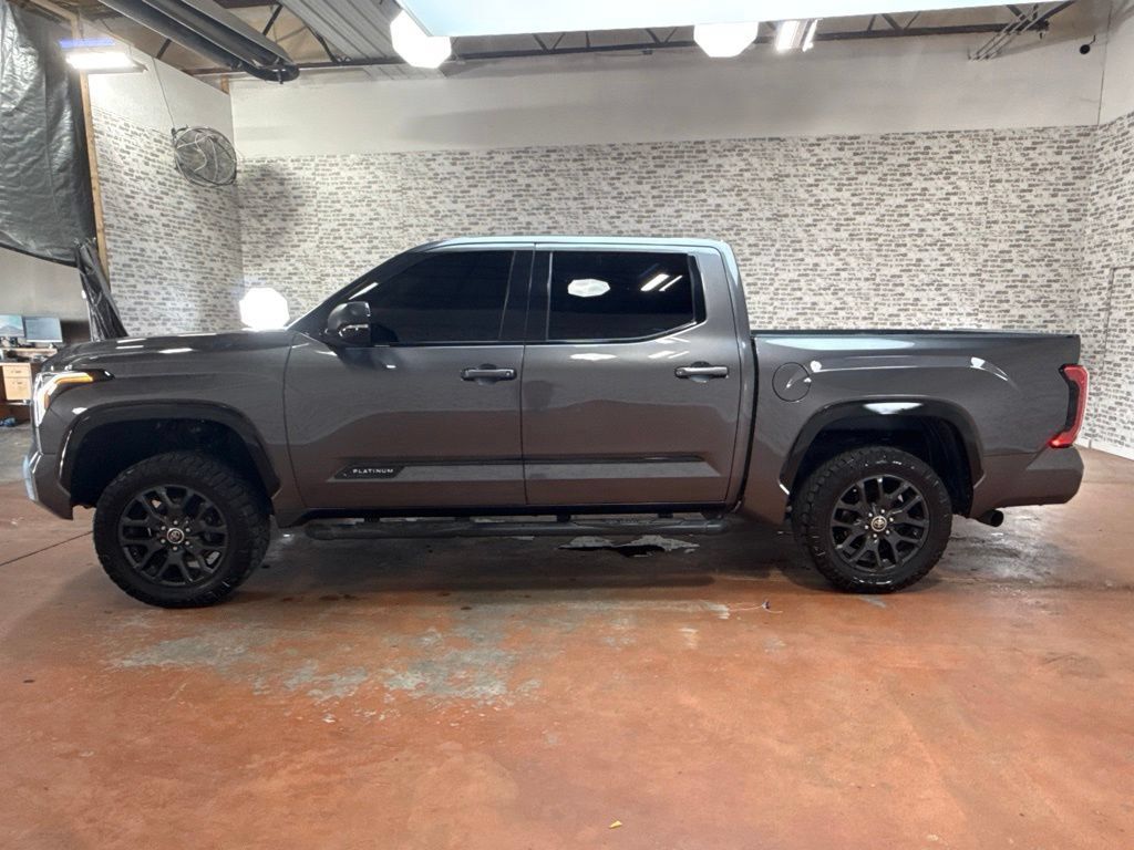 Used 2022 Toyota Tundra Platinum AWD/4WD image 4