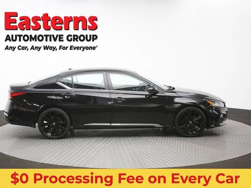 Used 2022 Nissan Altima 2.0 SR FWD image 45