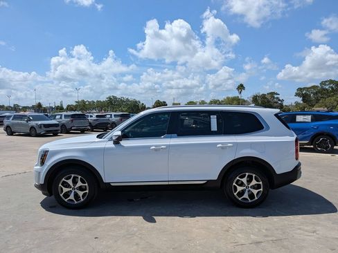 Certified 2022 Kia Telluride EX FWD image 5