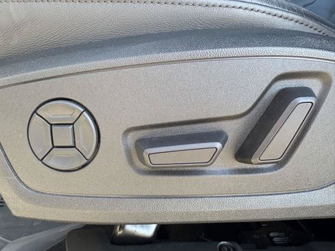 Used 2021 Audi Q3 2.0T Premium AWD/4WD image 11