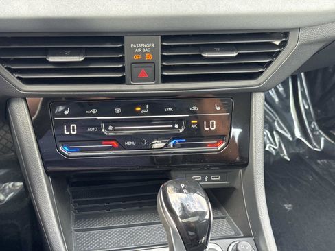 New 2026 Volkswagen Jetta SE image 22