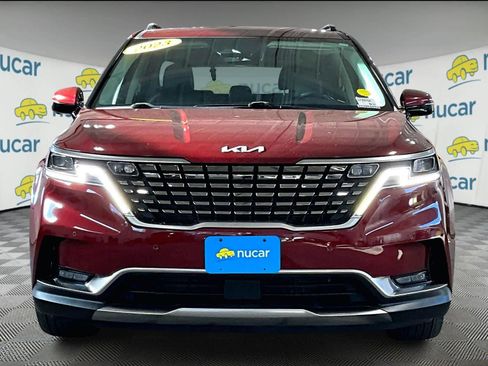 Used 2023 Kia Carnival SX Prestige image 2