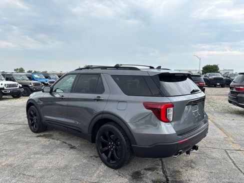 Used 2022 Ford Explorer ST-Line AWD/4WD image 8