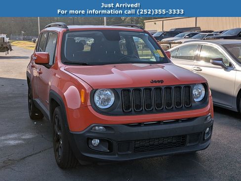Used 2018 Jeep Renegade Altitude w/ Popular Equipment Group FWD image 1