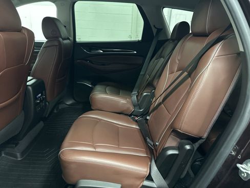 Used 2021 Buick Enclave Avenir w/ Avenir Technology Package image 36