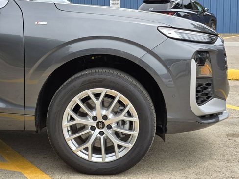 New 2026 Audi Q3 quattro 2.0T AWD/4WD image 13