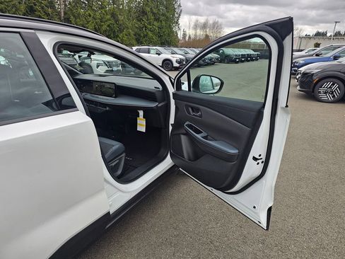 New 2026 Nissan Leaf Platinum+ w/ Cargo Package (Platinum+) image 26