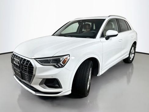 Used 2021 Audi Q3 2.0T Premium Plus w/ Premium Plus Package AWD/4WD image 3
