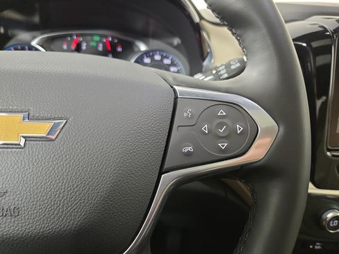 Used 2023 Chevrolet Traverse LT AWD/4WD image 17
