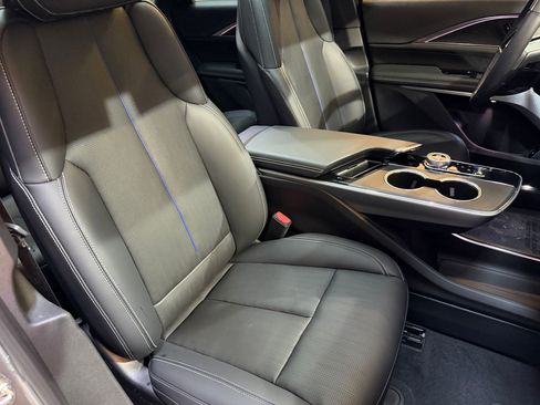 Certified 2024 Cadillac Lyriq Sport RWD image 52