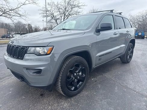 Used 2021 Jeep Grand Cherokee Freedom Edition image 3