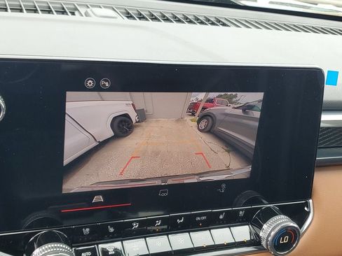 New 2026 GMC Canyon AT4 w/ AT4 Premium Package AWD/4WD image 22