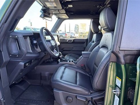 New 2025 Ford Bronco Badlands image 32