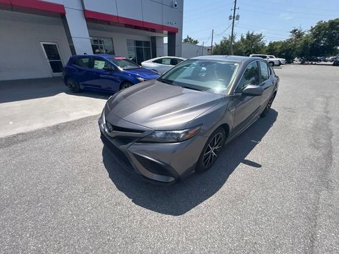 Used 2021 Toyota Camry SE FWD image 10