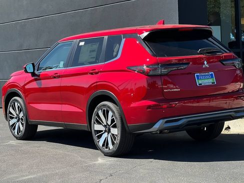 New 2026 Mitsubishi Outlander SE FWD image 7