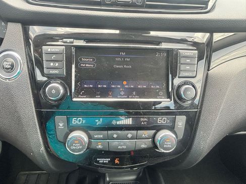 Used 2022 Nissan Rogue Sport SV w/ Technology Package AWD/4WD image 50