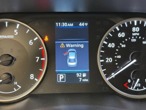 Certified 2025 Nissan Sentra S FWD image 27
