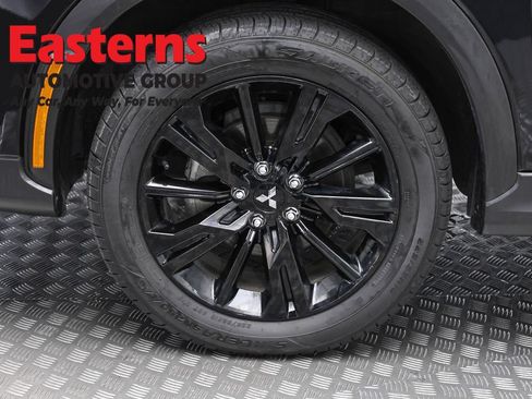 Used 2024 Mitsubishi Eclipse Cross AWD image 32