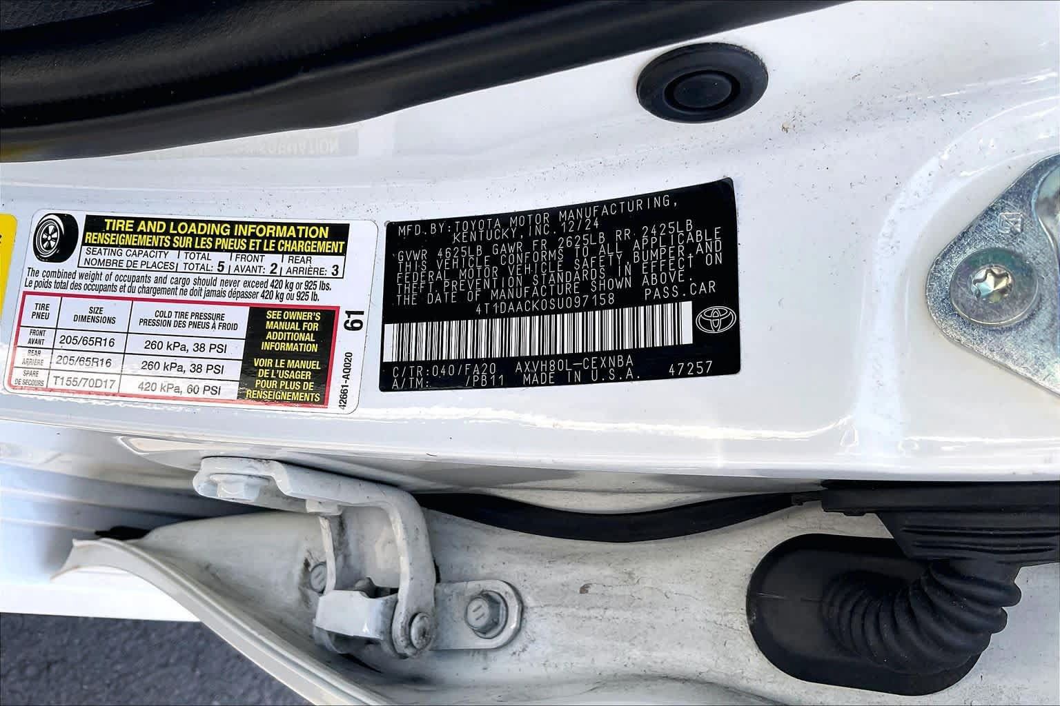 Used 2025 Toyota Camry LE FWD image 34