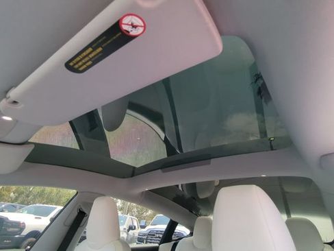 Used 2025 Tesla Model 3 Long Range RWD image 22
