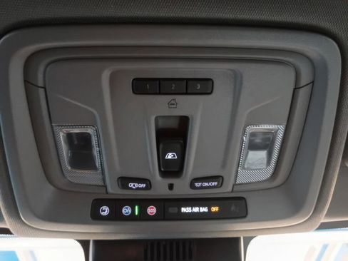 Used 2023 Chevrolet Silverado 1500 LT Trail Boss w/ Convenience Package II AWD/4WD image 7
