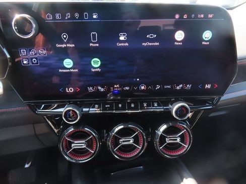 Used 2025 Chevrolet Blazer EV RS AWD/4WD image 32