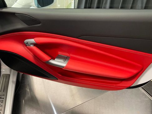 Used 2022 Ferrari F8 Tributo image 24