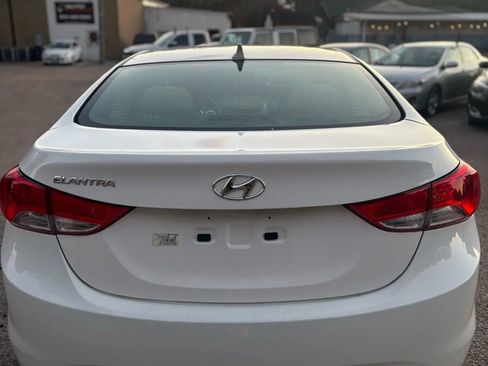 Used 2013 Hyundai Elantra GLS image 4